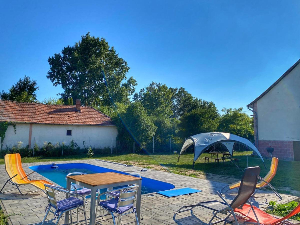Arokto River House - Luxury House On The Border Of The Tisza River מראה חיצוני תמונה
